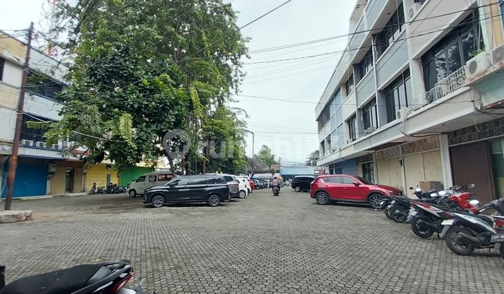 Ruko Gandeng 5 Lantai Furnished, SHM, Parkir Luas di Kreo Ciledug