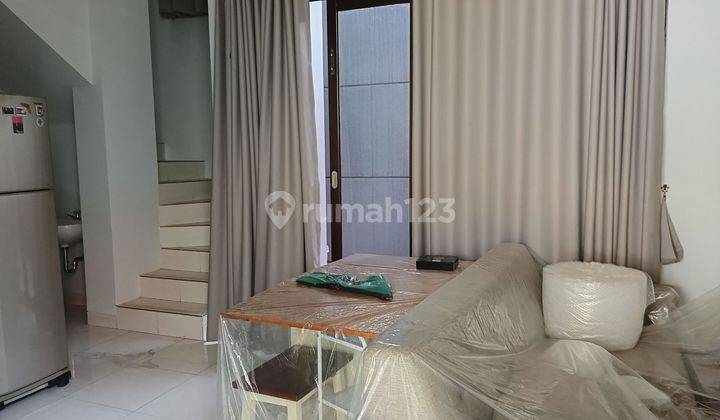 Disewakan Rumah Furnished Siap Huni 2Lantai di Graha Raya Bintaro 2