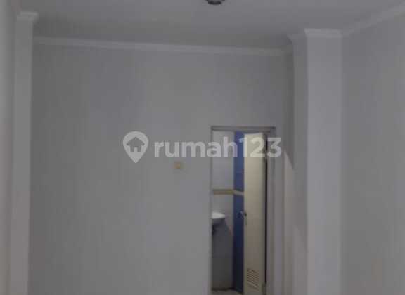 Rumah 2 Lantai Siap Huni Dekat Transmart Graha Raya Bintaro S H M 2