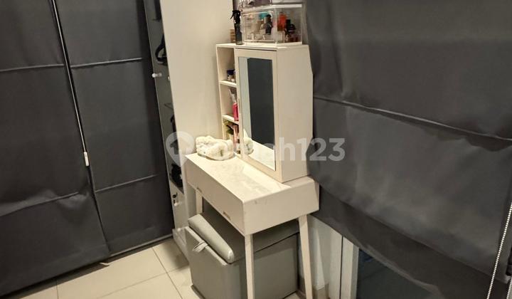 Rumah 2 Lantai Minimalis Dalam Cluster Graha Raya 2