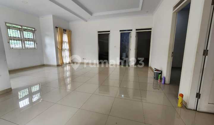 South Facing Dago Pandawa House Cozy Good Unfurnished SHM Dago, Bandung 2