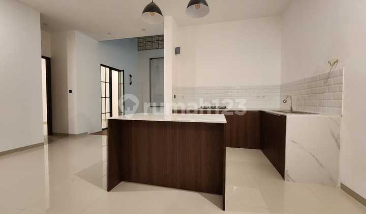 Nice House Unfurnished SHM in Batununggal, Bandung 2