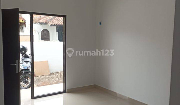 Rumah Bagus Unfurnished SHM di Kopo Permai , Bandung 2