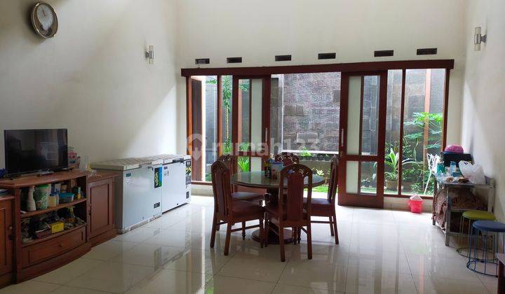 Rumah Bagus Unfurnished HGB di Singgasana Pradana, Bandung 2