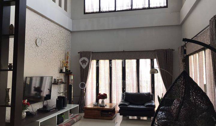 Rumah Bagus Unfurnished SHM di Gegerkalong, Bandung 1