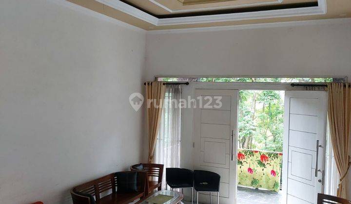 Rumah 2 Lantai Bagus Unfurnished SHM di Dago Pakar, Bandung 1