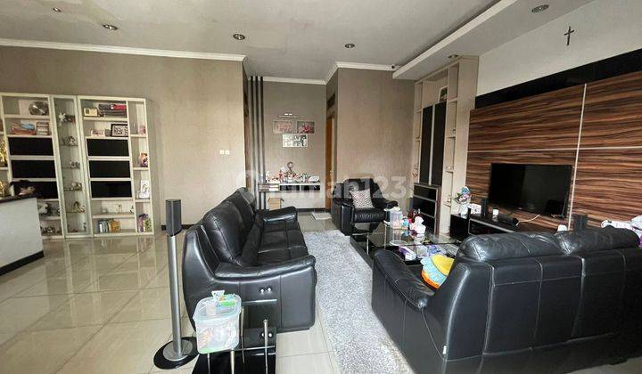 Rumah Bagus Semi Furnished SHM di Palasari, Bandung 1