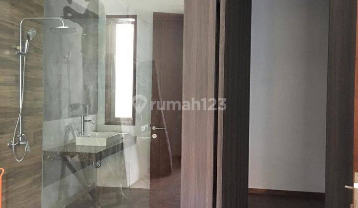 Rumah Bagus Unfurnished SHM di Mekarwang, Bandung 2