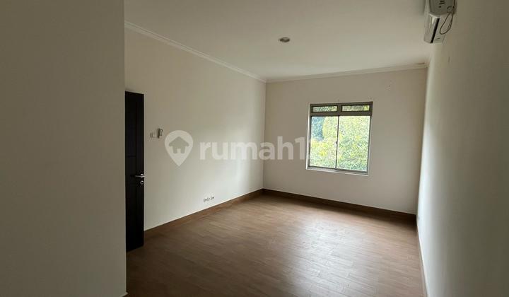 Ratnasasih 2-Story House Ready to Occupied Near Toll Access in Kota Baru Parahyangan, Bandung