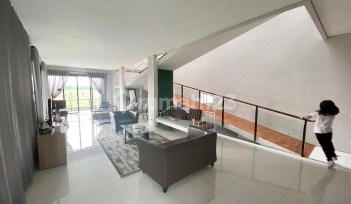 Rumah 2 Lantai Bagus Semi Furnished SHM di Kbp Tatar Kumalasinta , Bandung