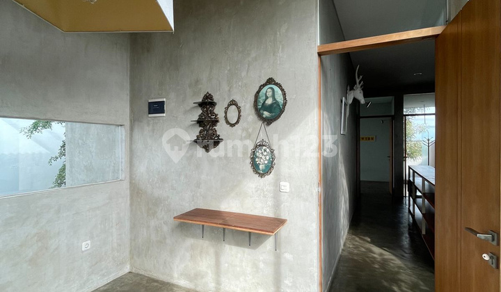 Rumah BAGUS !! Modern Full Furnished (Baru) di Sariwangi 3