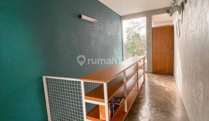 Rumah BAGUS !! Modern Full Furnished (Baru) di Sariwangi 15