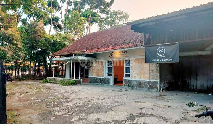 Rumah Hoek Burangrang Pusat Kota  1