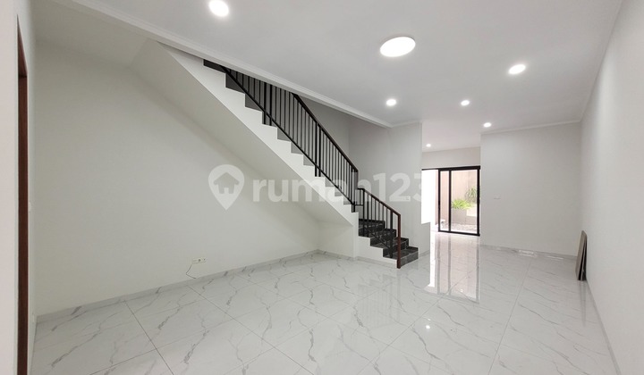 Rumah Minimalis Baru Siap Pakai Mekar Wangi