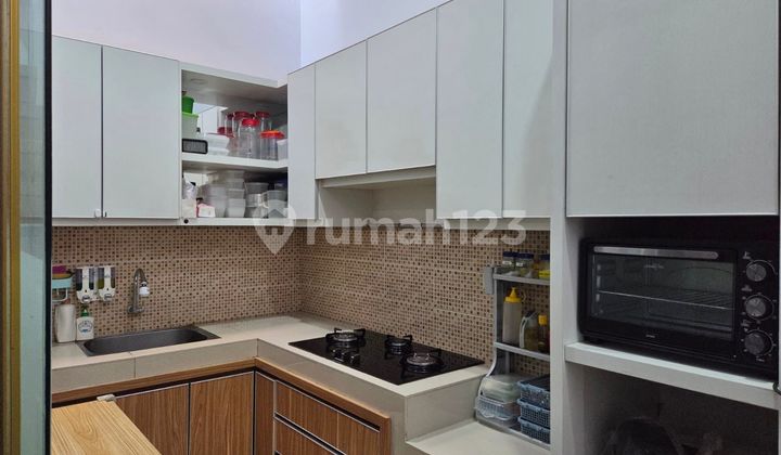 Rumah Singgasana Pradana Semi Furnished 2