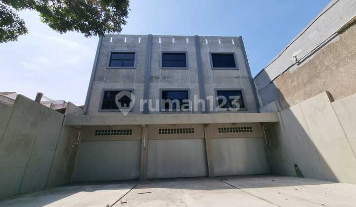 2 Unit Ruko 3,5 Lantai Pungkur
