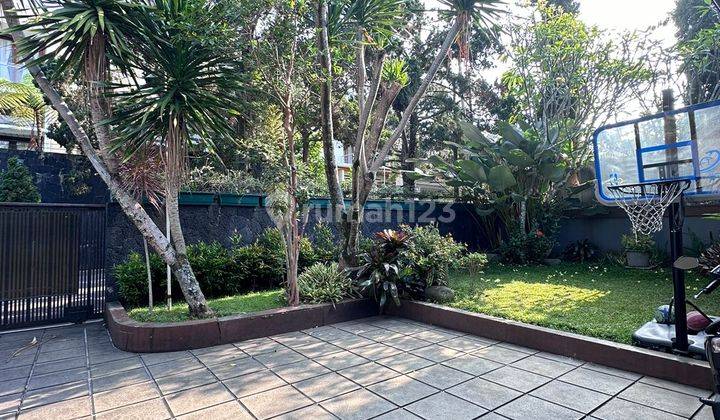 Exclusive Rumah Bagus Budi Asih Ada Kolam Renang 