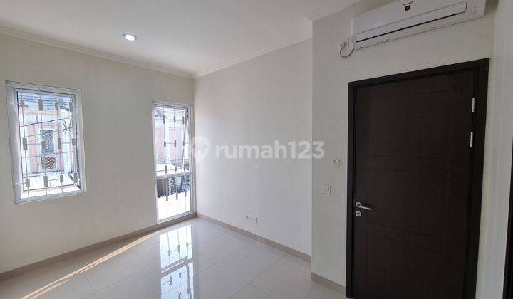 Disewakan Rumah Savia Park Bsd 2kt Semi Furnished  2