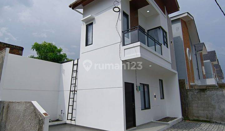Rumah Mainroad Di Cisaranten Kulon Arcamanik Bandung Dekat Masjid 1