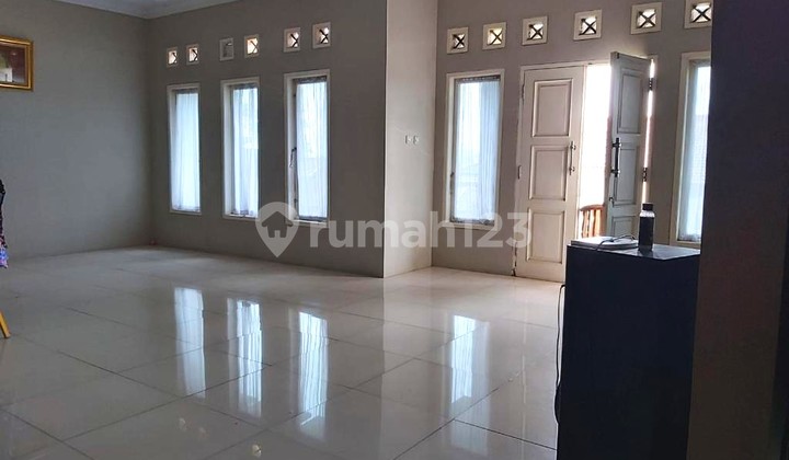 Rumah Bagus 2 Lantai Komplek Strategis Kota Garut BU Negotiable 2
