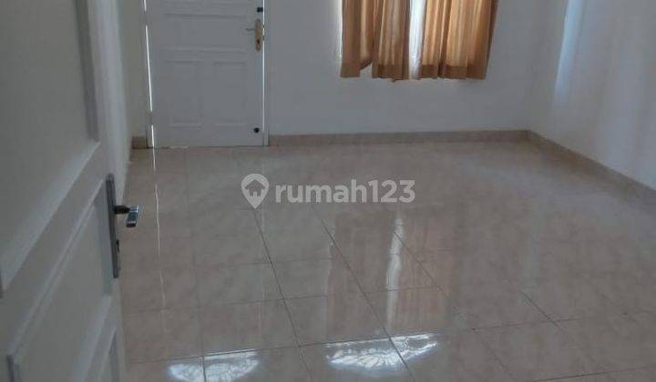 Rumah 2 lantai siap huni di Tanjung Duren Jakarta Barat 2