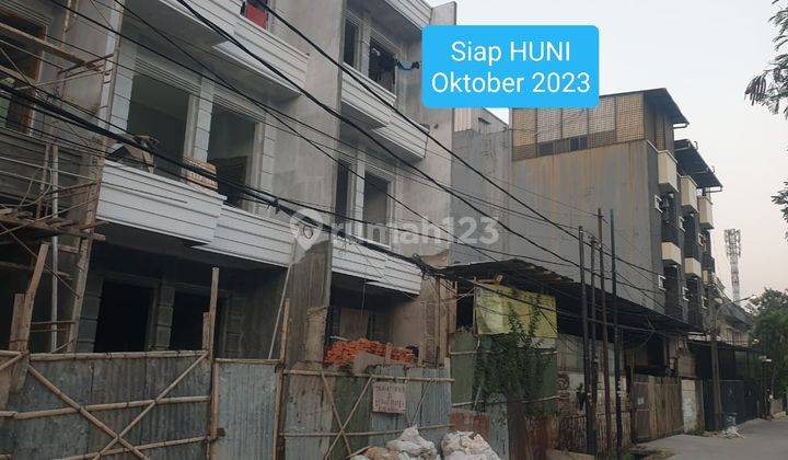 Rumah 3 Lantai Baru Depan Taman SHM Taman Ratu Jakarta Barat 1