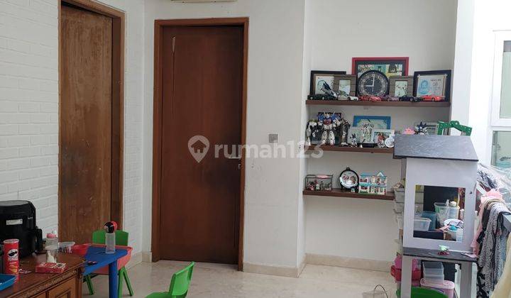 Rumah 3 Lantai SHM di Greenville , Jakarta Barat 2