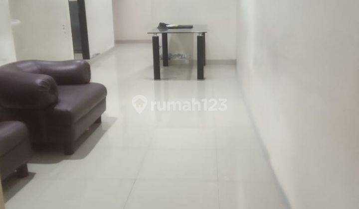 Rumah 1,5 lantai  bagus di Green Ville Jakarta Barat 2