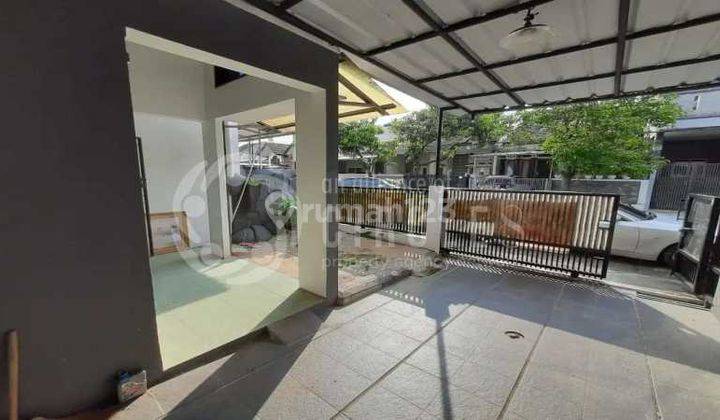 Dijual Rumah Lokasi Taman Kopo Indah 3 Blok E, Bangunan Bagus. 2