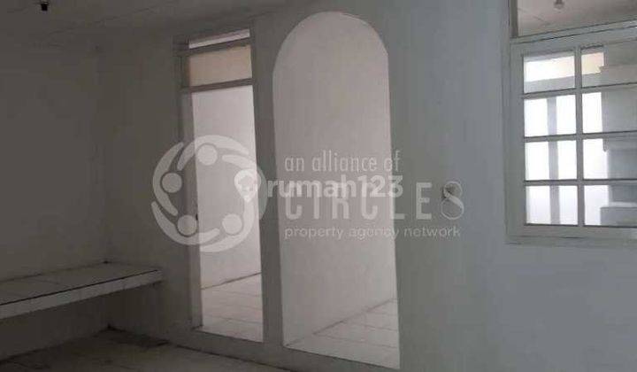 Dijual Rumah Lokasi Taman Kopo Indah 2, Harga Miring. 2