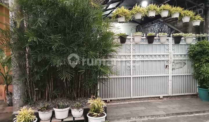 Rumah Bagus Dan Semi Furnished Di Klapanunggal