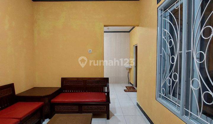 Rumah Semi Furnish 2 Kamar Tidur Di Kepanjen Dengan Carport Luas  12