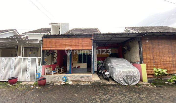 Rumah 2 Kamar Di Buring Dekat Gor Ken Arok Fasilitas Sekolah  1