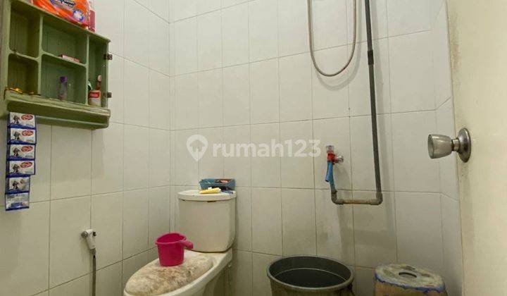 Rumah 2 Kamar Di Buring Dekat Gor Ken Arok Fasilitas Sekolah  5
