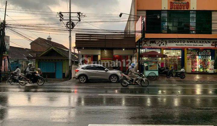 Tempat Usaha 0 Jalan Raya Aspal Di Dinoyo Kota Malang  5