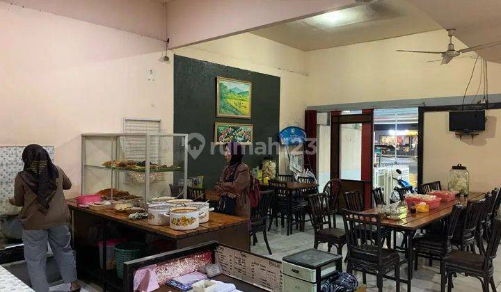 Tempat Usaha 0 Jalan Raya Aspal Di Dinoyo Kota Malang  7