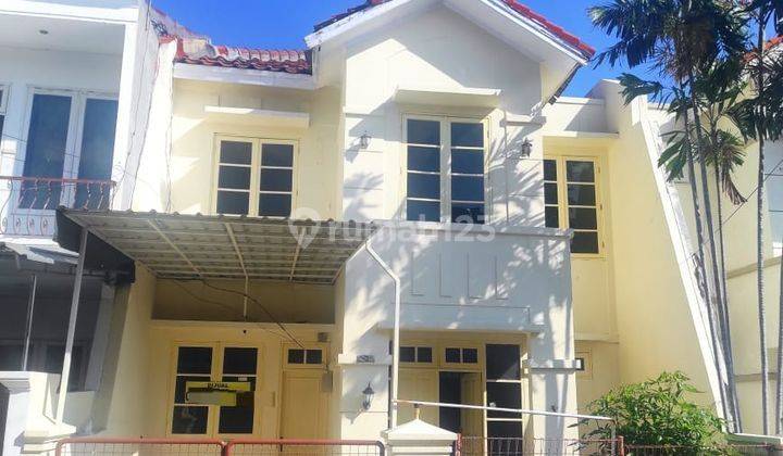 Jual Cepat Rumah Dharmahusada Mas 2,5 Lantai Kondisi Furnished 1