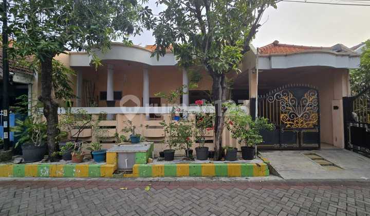 Sell House in Rungkut Barata 1.5 Floors South Facing Ready to Occupy