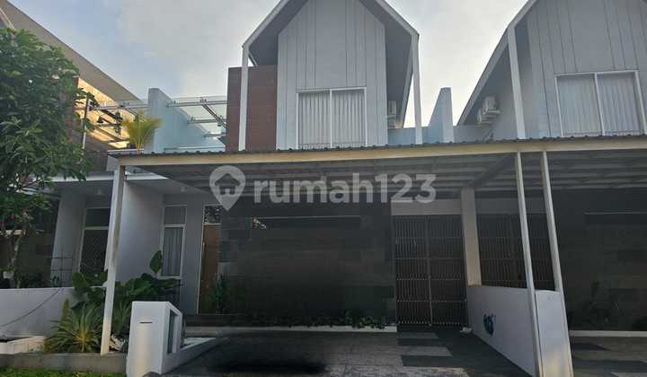 Jual Rumah di Royal Residence 2 Lantai Hadap Utara Full Furnished