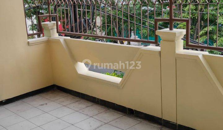 Sewa Ruko Raya Mulyosari 2 Lantai Dekat Pasar Tempurejo 5