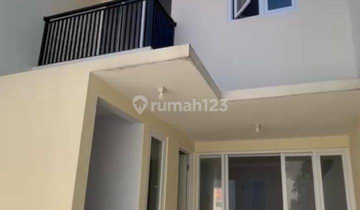 Rumah Baru Penjaringan Rungkut 2 Lantai Dekat Merr dan Kampus UPN 2