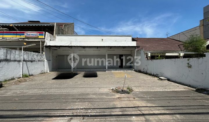 Ruko for Rent on Raya Jemursari, 1 Floor, Strategic Location, Spacious Parking Area