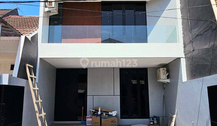 Rumah Mewah Baru Gress Babatan Pantai 2 Lantai Semi Furnished 1