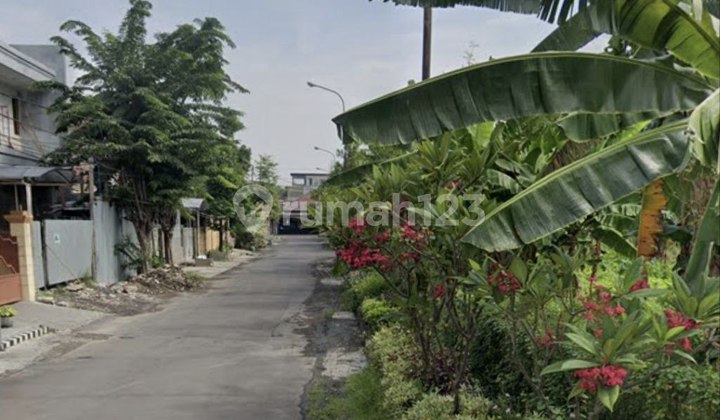 Jual Tanah Dharmahusada Indah 2 Unit Jejer Hadap Selatan - Barat