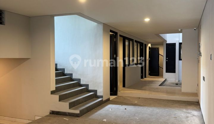 Rumah Baru Gress San Diego Pakuwon City 2 Lantai Hoek Furnished 2