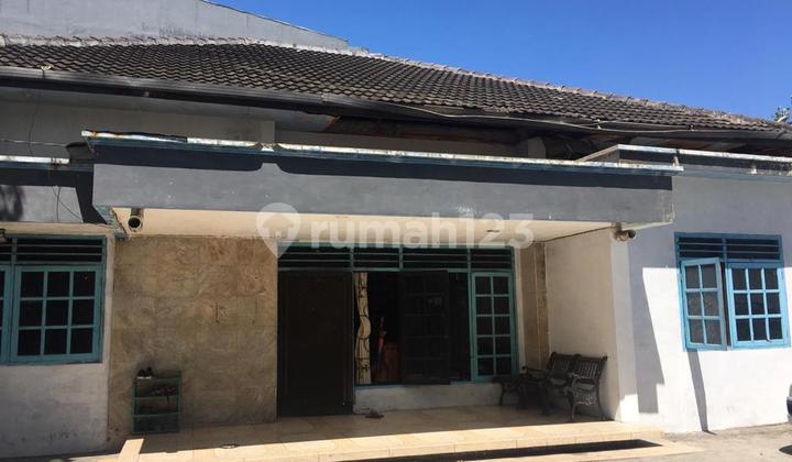 For Sale Commercial House on Kawi Street, Prime and Strategic Location. 2