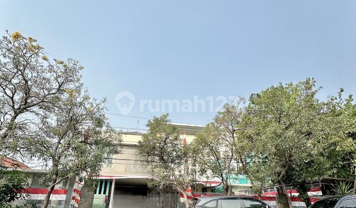 Jual Bangunan Usaha Jalan Opak 3 Lantai Ex Kantor Minim Renovasi