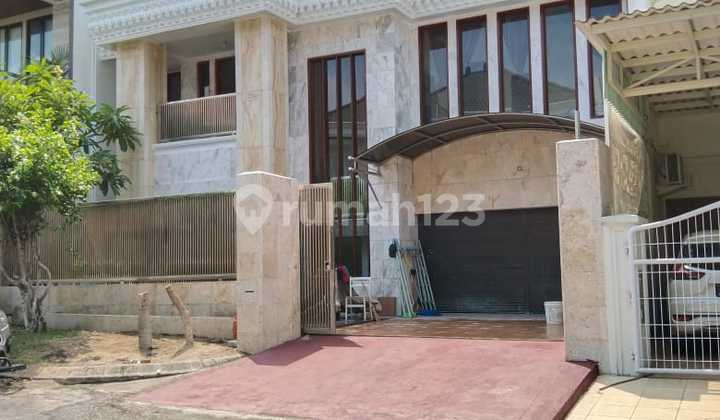 Jual Rumah di Pakuwon Indah 2 Lantai Full Furnished Siap Huni 2