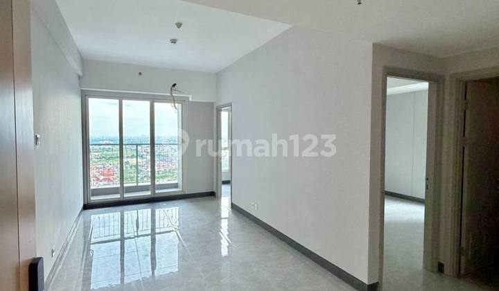 Apartemen Bella Pakuwon City 3 BR LT 15 Balcony Lebar + View Pool