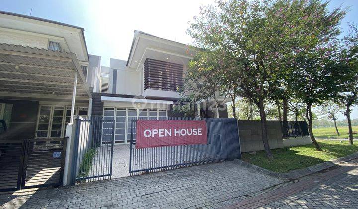 Rumah Graha Family 2 Lantai Hook Ala Crazy Rich Full Renovasi 1